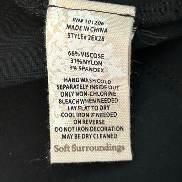 Soft Surroundings Ponte Twilight Floral Leggings Size Medium. Style# 2EX28 - Picture 5 of 9